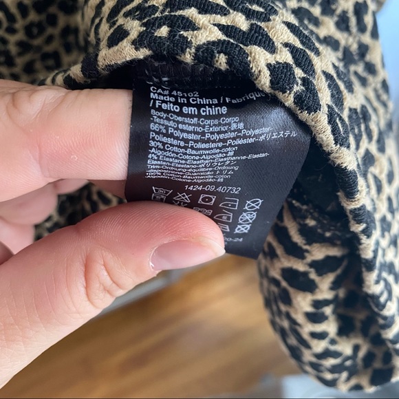 Maison Scotch Leopard Print Top 🐆 - Picture 3 of 4